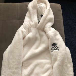 SoulCycle white fleece hoodie sweatshirt